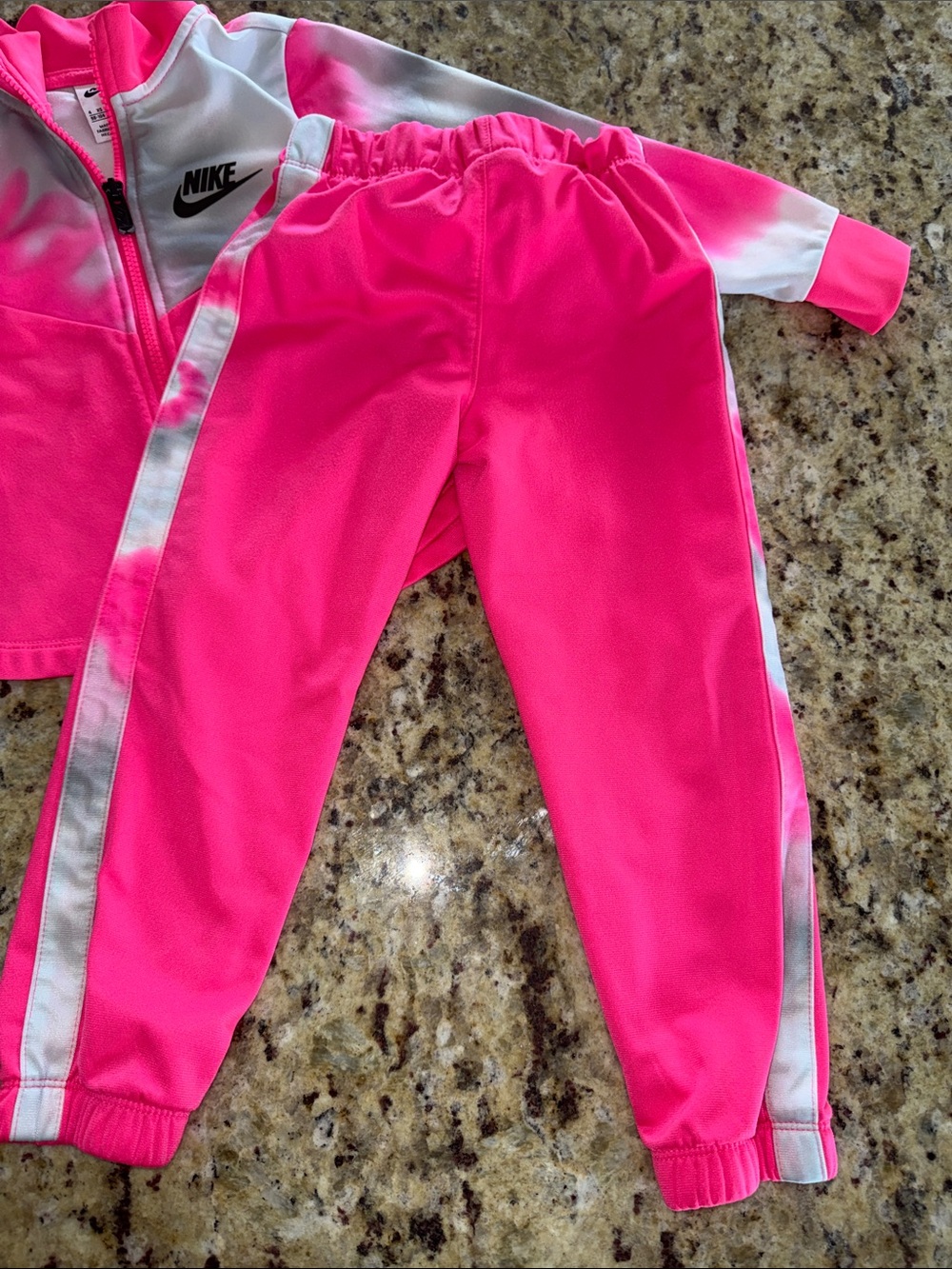 Nike Girl bright Pink and White Zip-Front Set - Picture 8 of 10